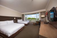 DoubleTree by Hilton Hotel Cairns image 5