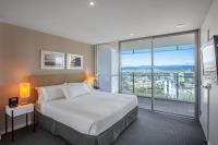 Hilton Surfers Paradise Hotel & Residences image 24