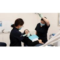 White Dental Clinic Gordon image 2