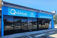 Quicksuds Laundromat Morayfield image 7