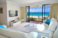 Blue Ocean Apartment -Palm Beach QLD image 1
