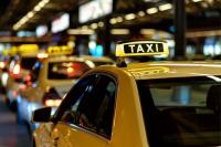 Melton taxi cabs image 1