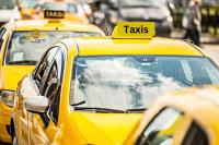 Melton taxi cabs image 2