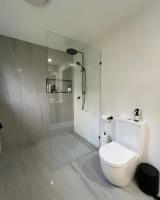 Bathroom Renovators Brisbane image 4