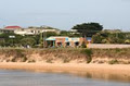 Great Ocean Road Beachfront Motel image 1