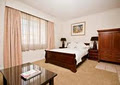 Quality Inn Country Plaza Queanbeyan image 3