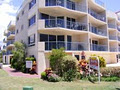 Windbourne Holiday Apartments image 1