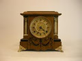antique clock shop image 2