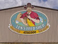 Len's Feed Shed logo