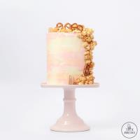 Creative Cakes by Deborah Feltham image 26