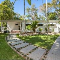 Atoll Close Port Douglas Holiday House image 1