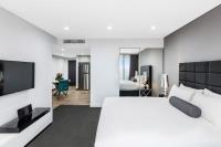 Meriton Suites Bondi Junction image 11