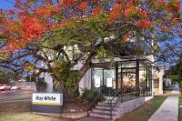 Ray White Bulimba image 4