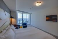 Hilton Surfers Paradise Hotel & Residences image 13