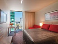 Travelodge Docklands image 3