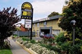 Dandenong Motel logo