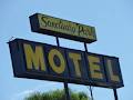 Sanctuary Park Motel image 4