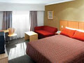 Travelodge Hotel Sydney image 1