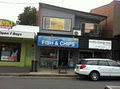 BLACKBUTT FISH AND CHIPS logo