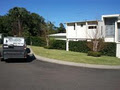BeeGreen Lawn & Garden Care logo