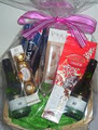 Gift Baskets For U logo